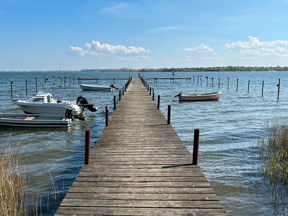 Ferienbungalow auf Eigenland, eigenem Bootsliegeplatz, auf Rügen in Gustow