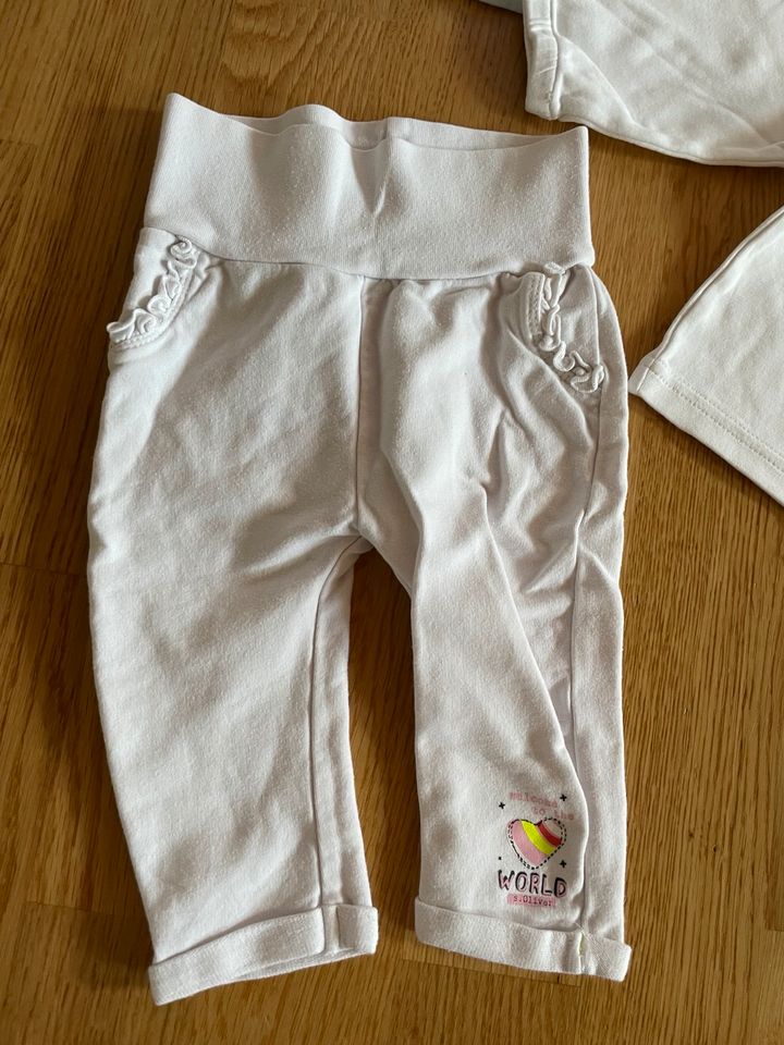 Goldiges schönes Baby Set von S. Oliver Disney und Fixoni in Ellwangen (Jagst)