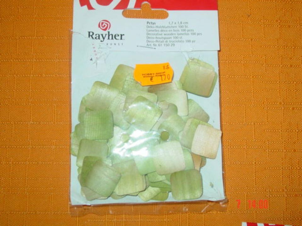 Petys, Deko-Holzblättchen von Rayher, 1,7 x 1,8 cm, 3er Set in Reichenow-Möglin