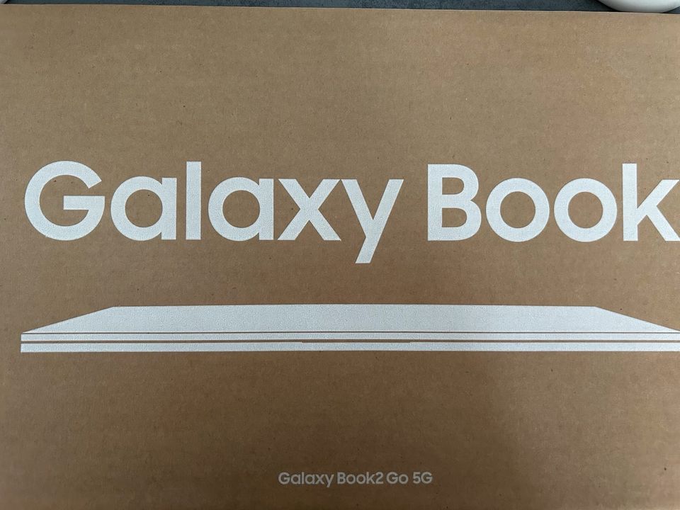 Samsung Galaxy Book2 Go 5G 128GB 4GB RAM 14 Zoll in Berlin