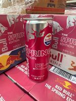 Red Bull Spring , Japan Redbull 3,70€ Hessen - Linden Vorschau
