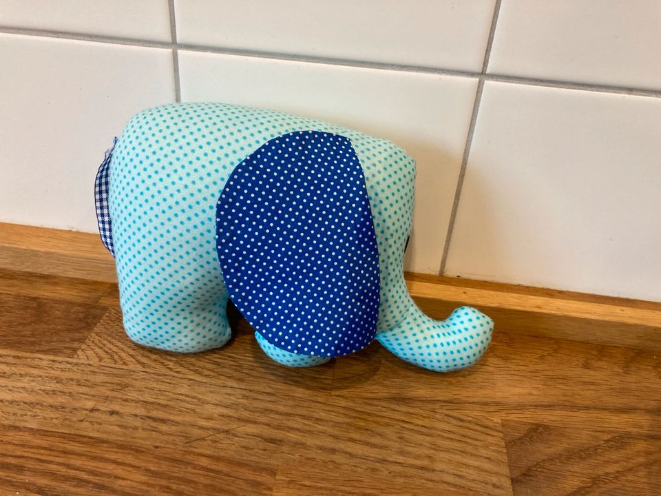 Kuscheltier Elefant, Stofftier, handmade, DIY in Merdingen