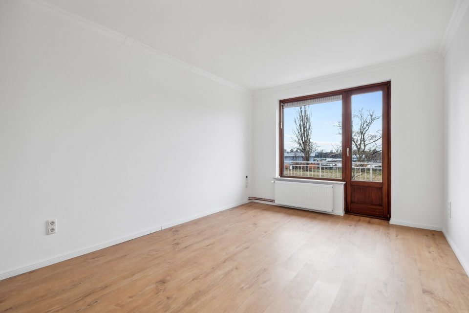 Top modernisierte 3-Zimmer-Wohnung mit Balkon und Garage in Hamburg