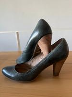 Glattleder Pumps von 5th Avenue, petrol in Gr. 38 Hessen - Kassel Vorschau