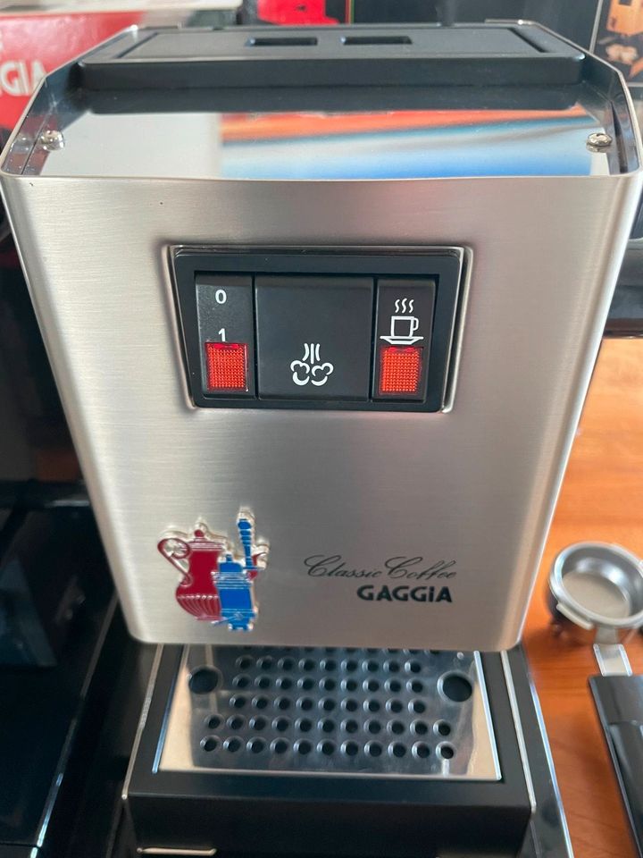 Gaggia Classic Coffee MDF Mühle Siebträger Espresso Maschine OVP in Wehrheim