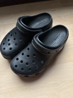 Crocs Classic Plattform Schwarz 39-40 Nordrhein-Westfalen - Pulheim Vorschau