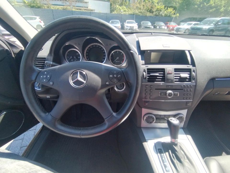 Mercedes-Benz C 200 CDI*Avantgarde*TÜV Neu*S-Heft*2 Hand* in Kassel