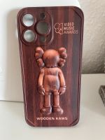 Handy Hülle für iPhone 13 Pro Max Wooden Kaws Baden-Württemberg - Öhringen Vorschau