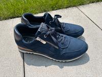 Marco Tozzi Sneaker Gr. 42 Niedersachsen - Bleckede Vorschau
