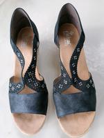 Neu Rieker Sandalen Blau 42 33€ Nordrhein-Westfalen - Bottrop Vorschau