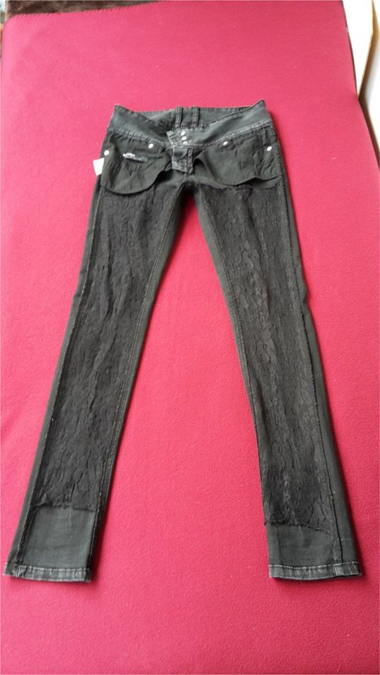 Jeanshose Blind Date schwarz 27/32 S/M 2% Elastan in Kiel