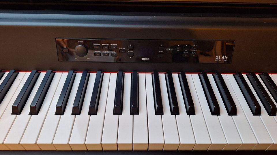 Digital Piano Korg G1 Air - exzellenter Klang auf Konzertniveau in Eningen