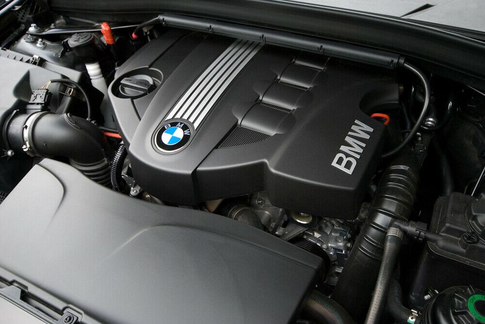 Steuerkette wechseln BMW N47 Motor 316d 318d 320d 325d in Laatzen