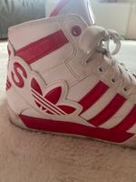 Adidas Schuhe pink & weiß Gr.39 Berlin - Köpenick Vorschau