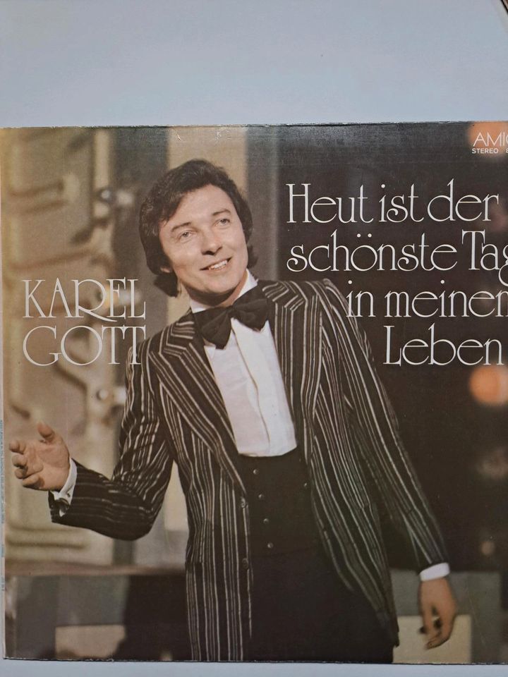 Vinyl LP Konvolut "Karel Gott" in Leipzig