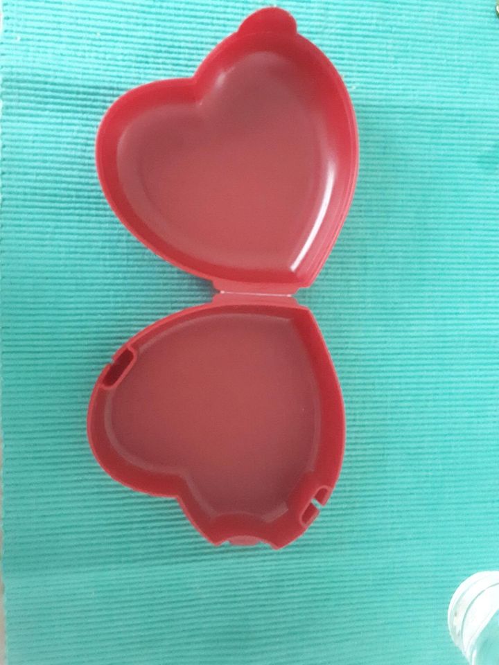 Valentinstag Tupperware Herz Dose SnackDose, Pralinen in Sonthofen