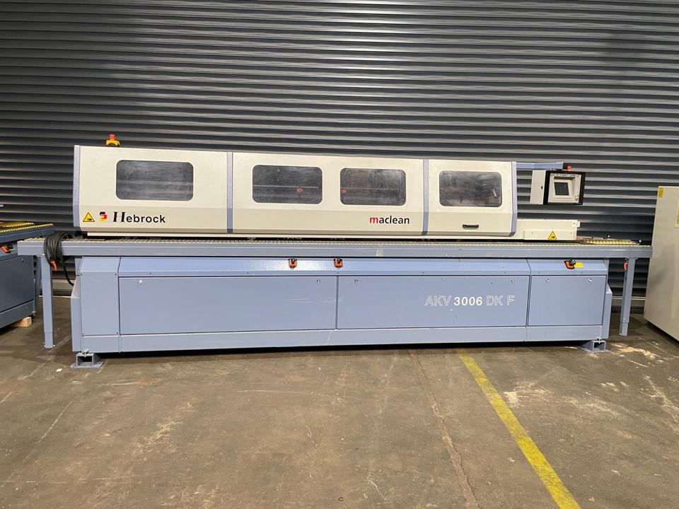 Kantenstreifenmaschine Kantenanleimmaschine Hebrock AKV 3006 DK in Kleve
