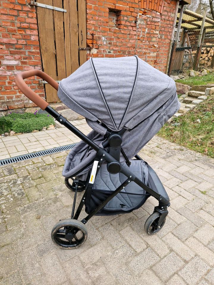 Kinderwagen 3in1 Buggy Sportkarre Kinderwagenset Babyschale in Steinhagen in MV