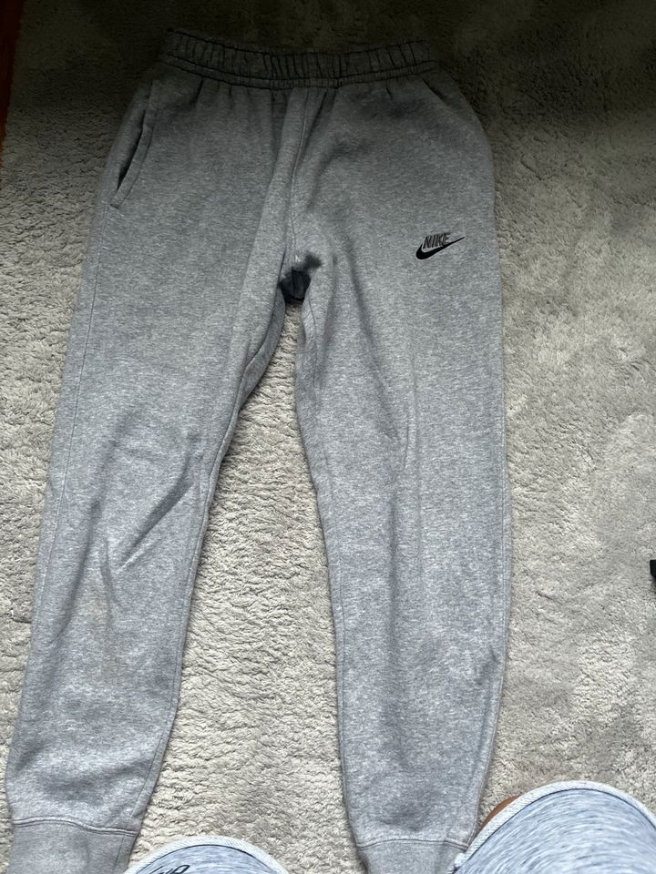 Nike Jogging Hose in München