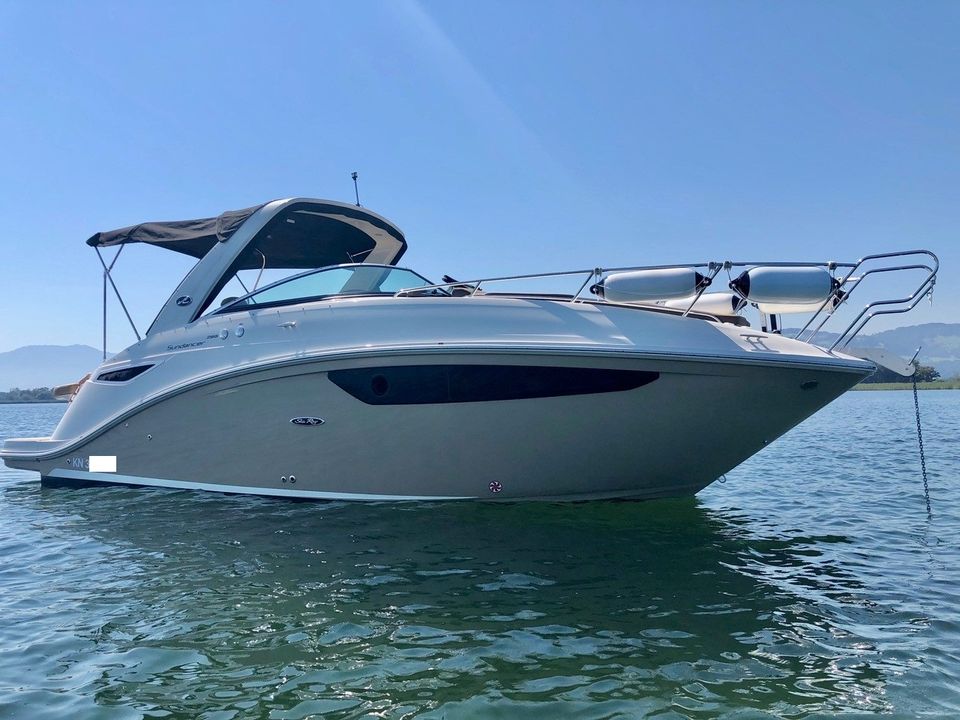 Motorboot Sea Ray 265 Sundancer (mit Trockenliegeplatz) in Radolfzell am Bodensee