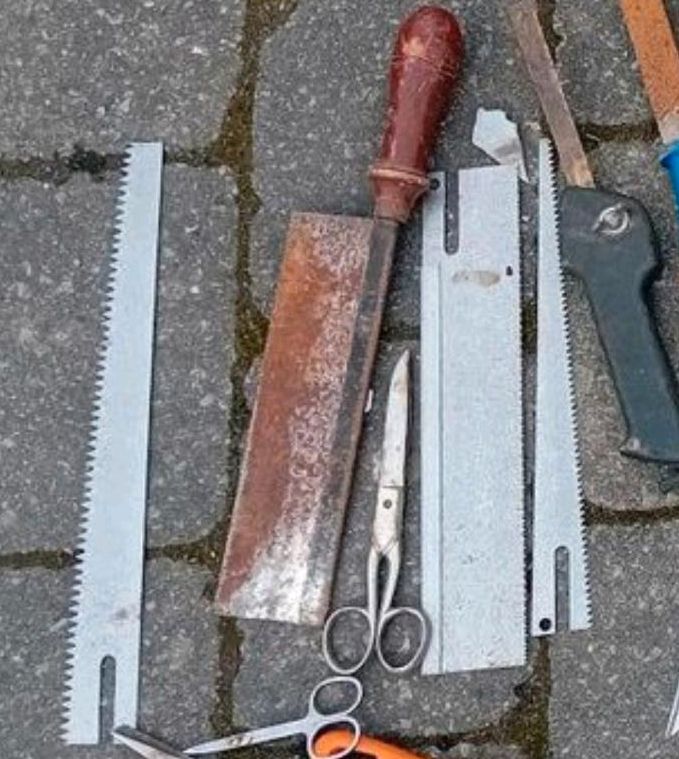 8x SÄGE HOLZSÄGE und 3x ERSATZSÄGEBLATT in Kamp-Lintfort