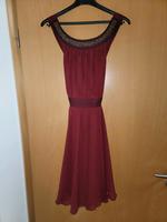 burgunderrotes Kleid Bayern - Schechen Vorschau