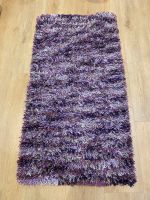 Teppich; Farbe lila; Maße 140 x 72 cm Hessen - Nidderau Vorschau