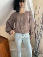 CREAM BLUSE GR 34 mit Spitze neu mit Etikett NP69,99€ Leipzig - Thekla Vorschau