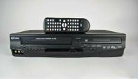 Funai DVD-Player / VCR-Rekorder mit Fb -  Model D8A-A4110DB Niedersachsen - Hameln Vorschau