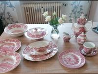 Alt Englisch Geschirr Kaffe und Essservice von Royal Home of Brit Frankfurt am Main - Fechenheim Vorschau