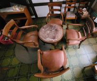 Sitzgruppe Tisch Stuhl alt retro vintage antik Leder Nordrhein-Westfalen - Drensteinfurt Vorschau
