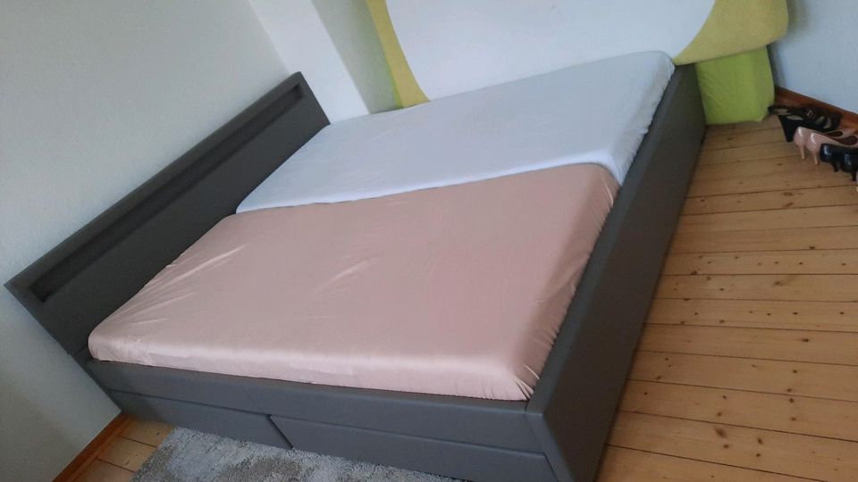 Bett 180x200 ohne Matratze zu verkaufen in Osnabrück