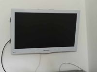 TV 60 cm 24" weiß mit Wandhalterung Hessen - Steinbach Vorschau