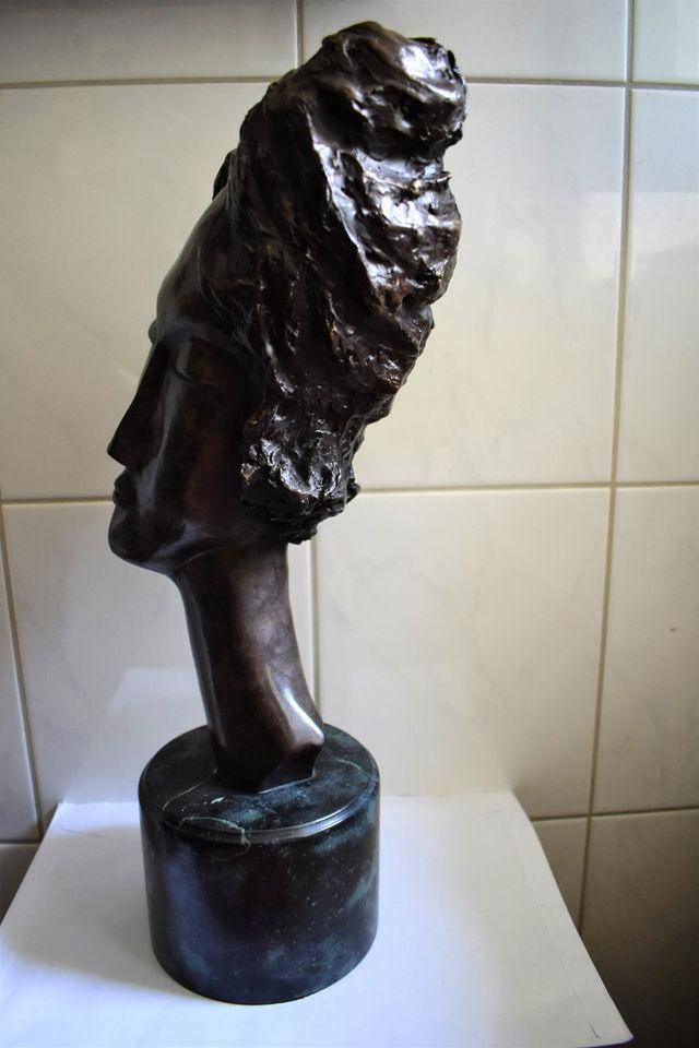 Bronze Büste 44 cm Kopf Frau Hommage Modigliani Skulptur Plastik in Mosbach