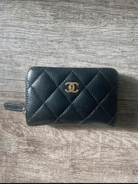 Chanel Zippy Portmonee Caviar in Karben