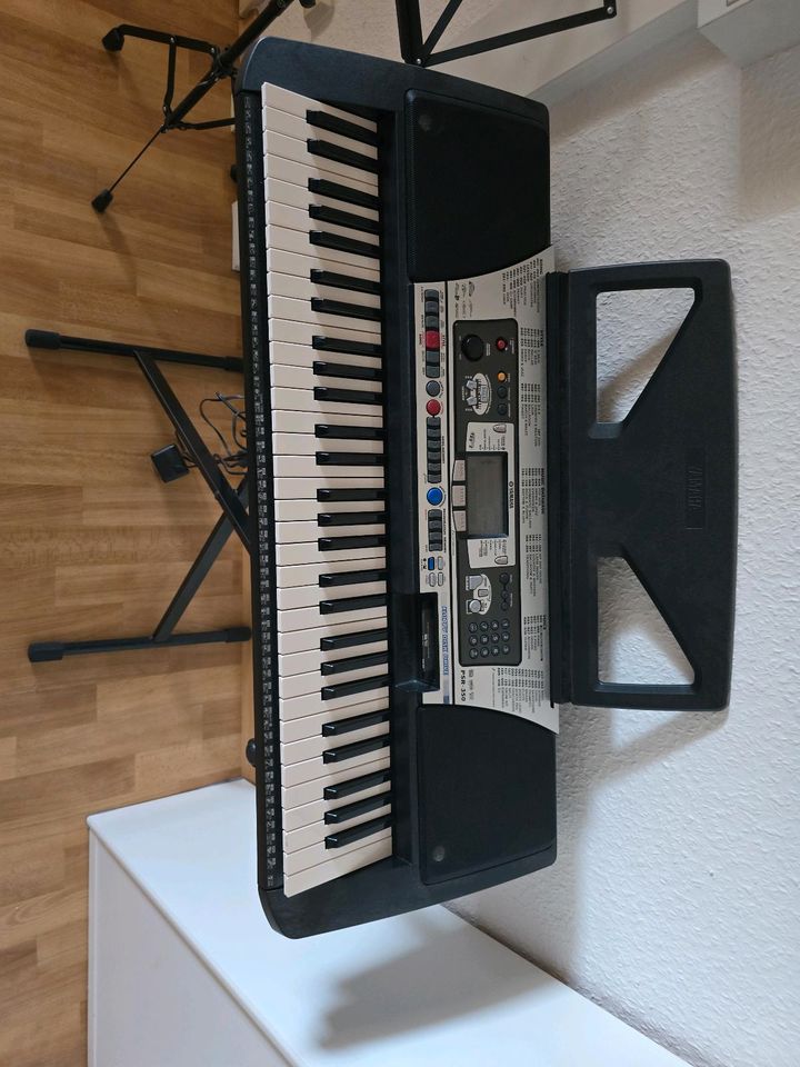 Keyboard Yamaha psr 350 in Hoyerswerda