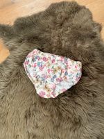 Zara Feincord Bloomer Shorty mit Blümchen Niedersachsen - Binnen Vorschau