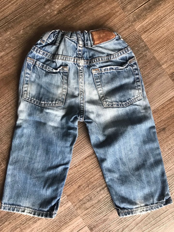Jeans, Spielhose Gr. 86 in Lübbecke 