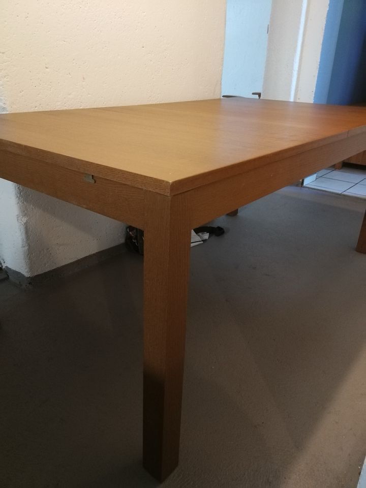 IKEA Bjursta Esstisch / Tisch Mittelbraun ausziehbar in Maisach