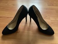 ZARA Pumps High Heels Schwarz Satin 38 Düsseldorf - Pempelfort Vorschau