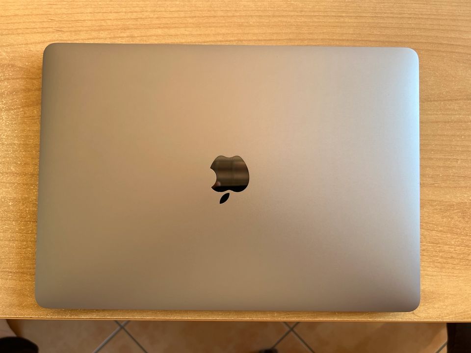 MacBook Pro in Haunetal