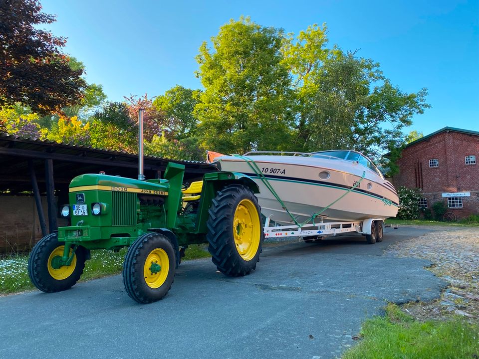 Motorboot, Cranchi, Sportboot in Busdorf