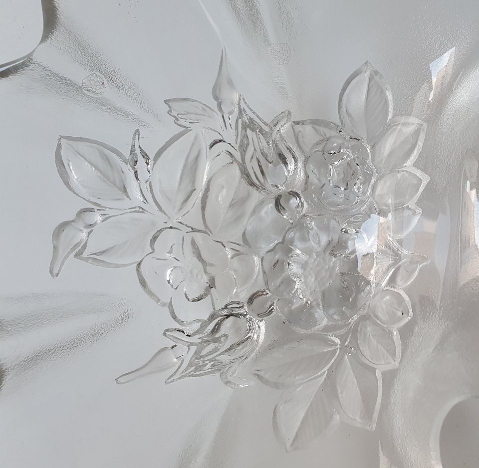 Doppel-Glasschale in Blütenform,gemustert,retro/vintage, s. Fotos in Lübeck