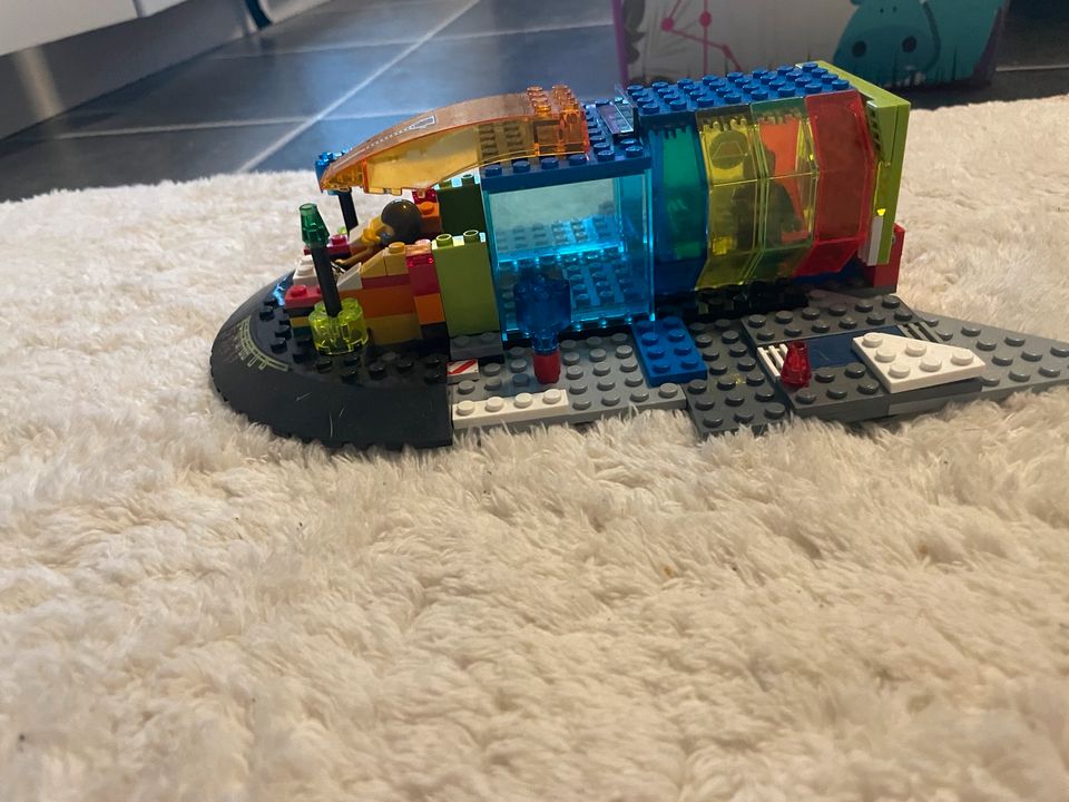 Lego Sachen und Hubschrauber in Lübeck