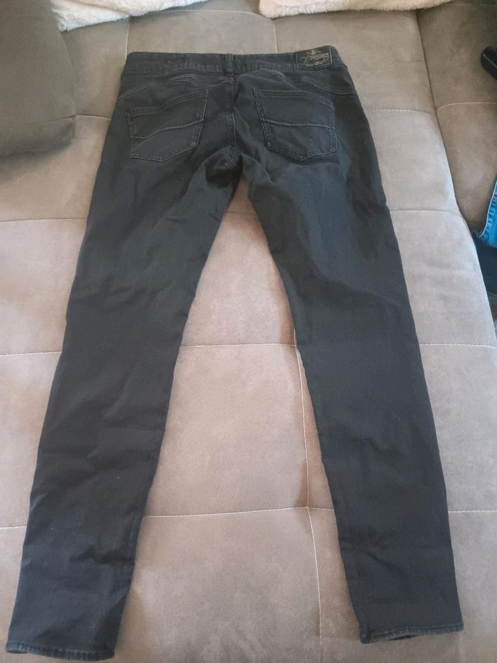 Herrlicher Jeans gila slim 30/32 in Bielefeld