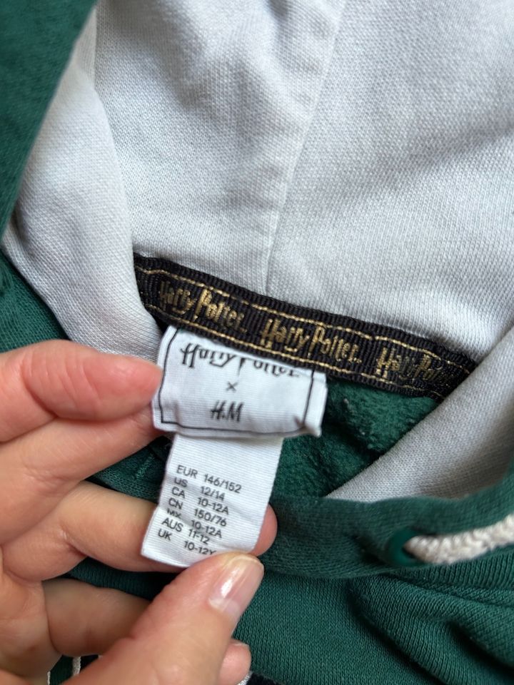 Harry Potter Hoodie 146/152 H&M grün in Grünberg