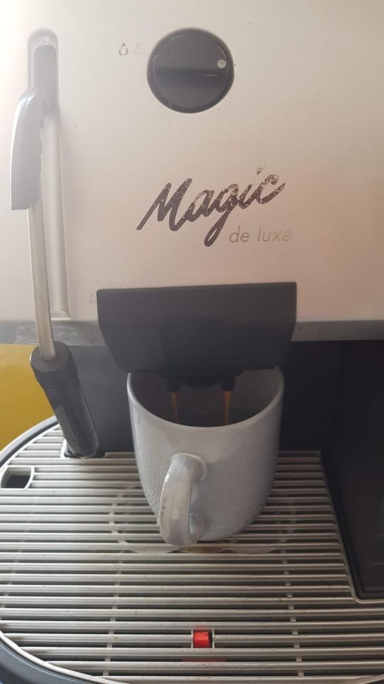 Saeco Magic de luxe Kaffeevollautomat in Blieskastel
