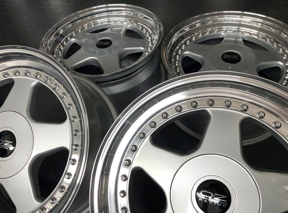 OZ Futura 7,5+8,5 x 17 Porsche 911 964 993 944 Alufelgen 5x130 in Ebrach