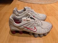 Nike shox rot weiß Größe 40 Dresden - Pieschen Vorschau