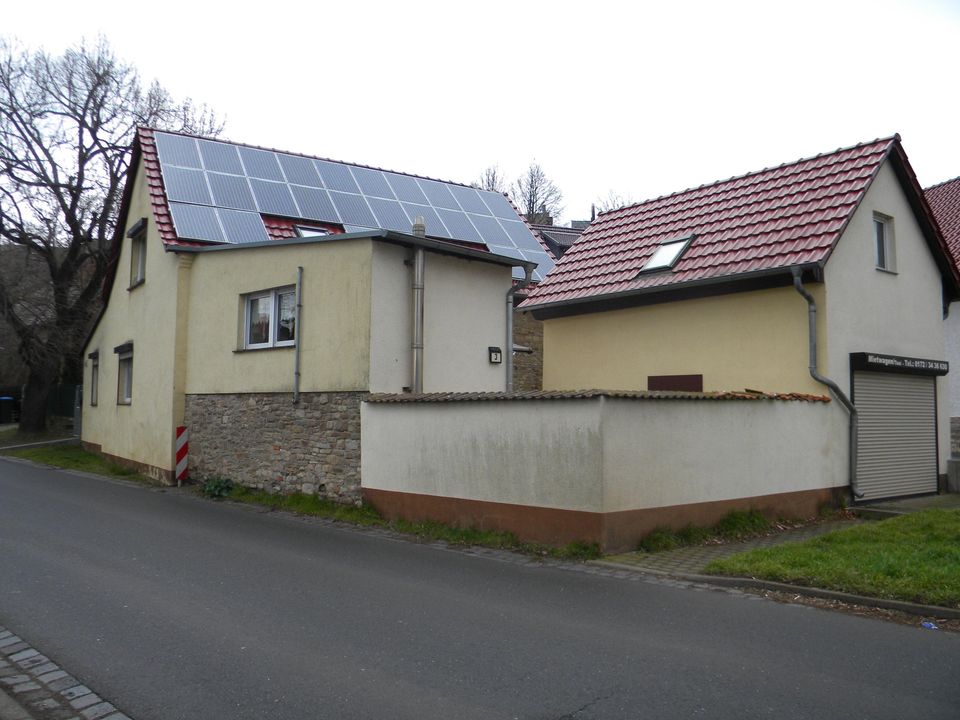 Wohnhaus in erster Reihe am Süßen See! in Seegebiet Mansfelder Land